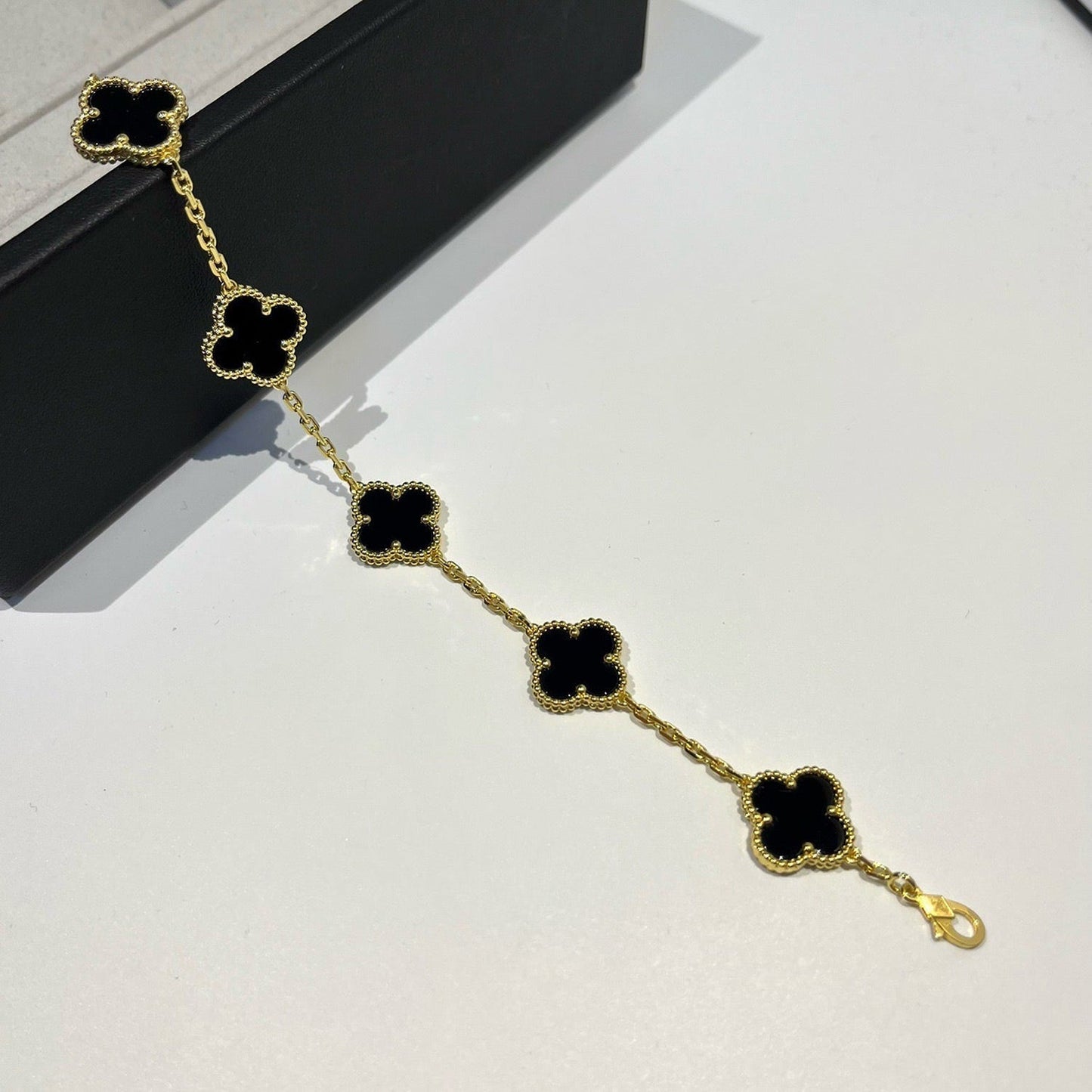 [Aura Jewels]New CLOVER 5 MOTIF ONYXS BRACELET COLLECTION