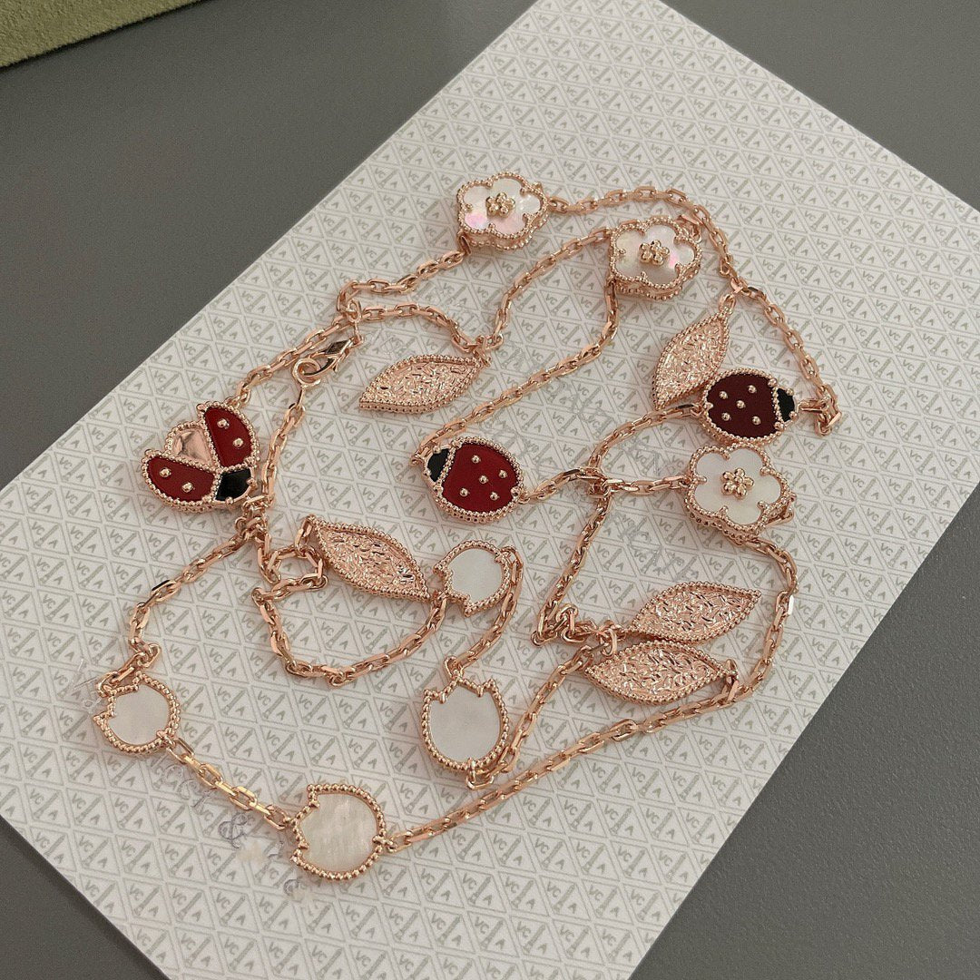 ¡®Aura Jewels¡¯LUCKY SPRING 15 MOTIFS ROSE GOLD NECKLACE